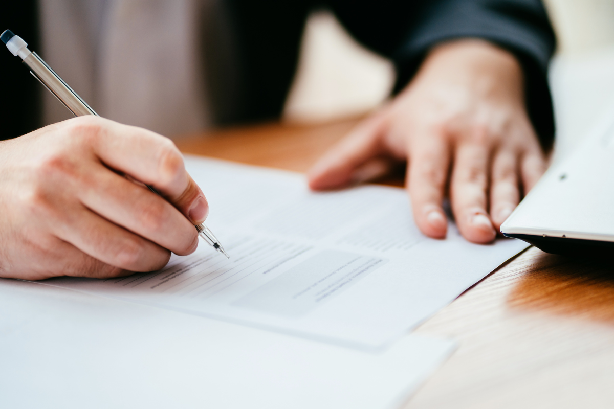What Qualifies as a Reportable Transfer Under the Real Estate Rule